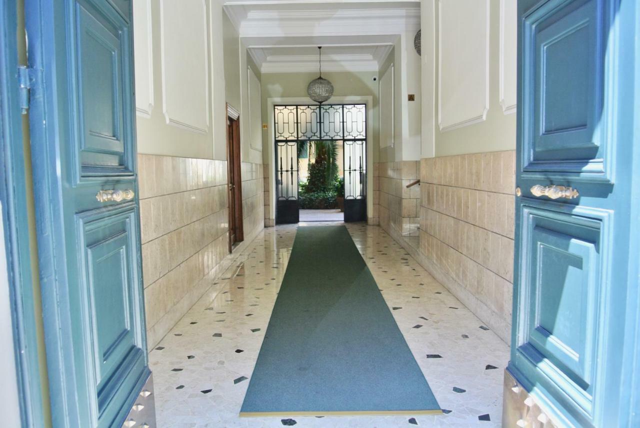 Beautiful Apartment In San Giovanni Close To Colosseo โรม ภายนอก รูปภาพ