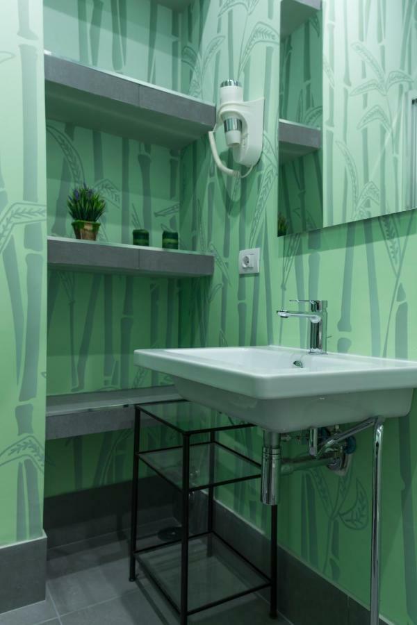 Beautiful Apartment In San Giovanni Close To Colosseo โรม ภายนอก รูปภาพ