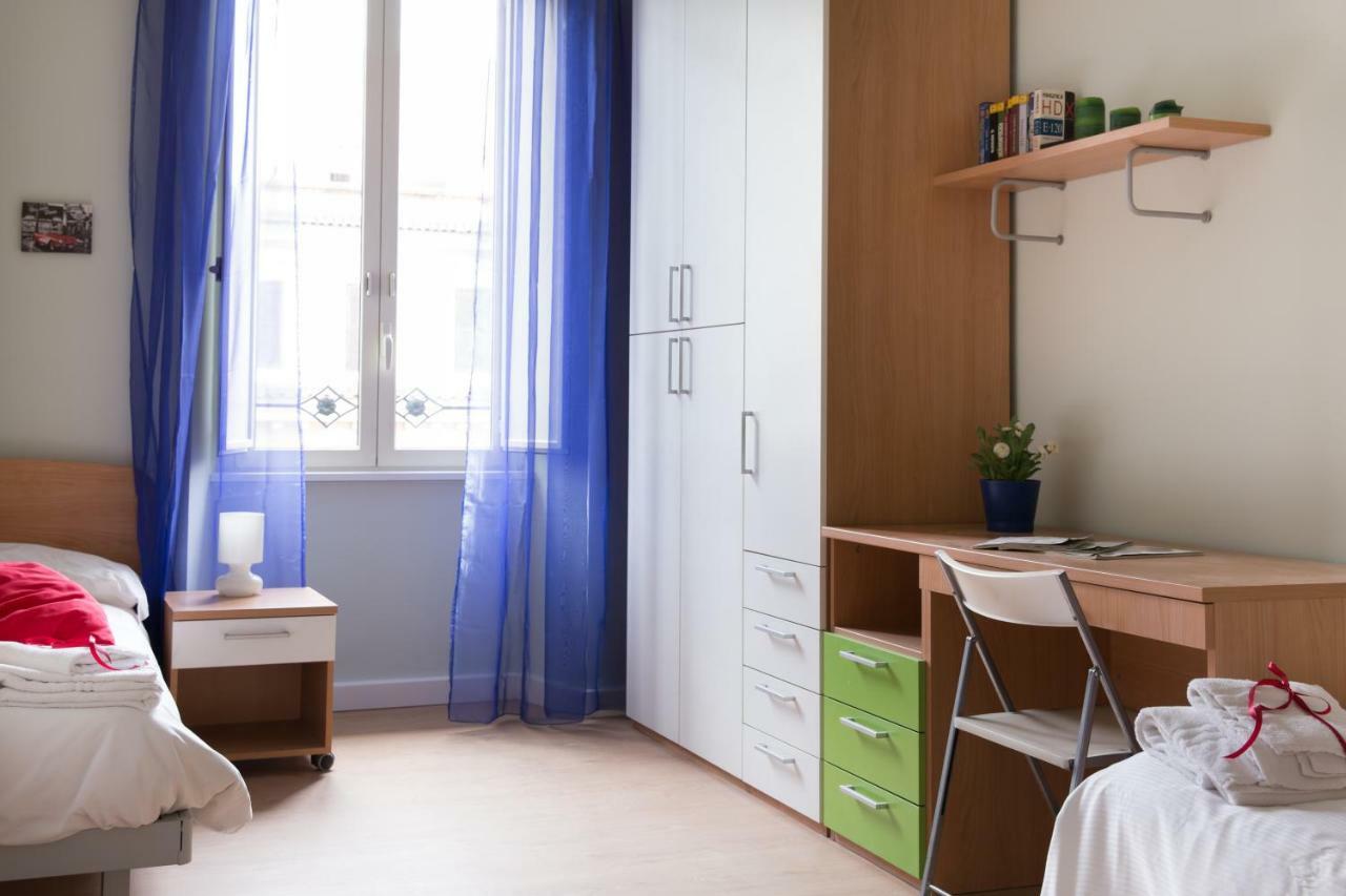 Beautiful Apartment In San Giovanni Close To Colosseo โรม ภายนอก รูปภาพ