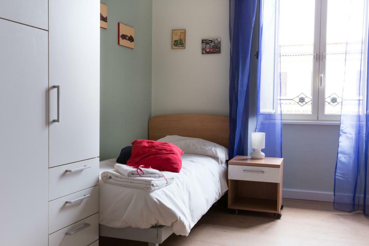 Beautiful Apartment In San Giovanni Close To Colosseo โรม ภายนอก รูปภาพ